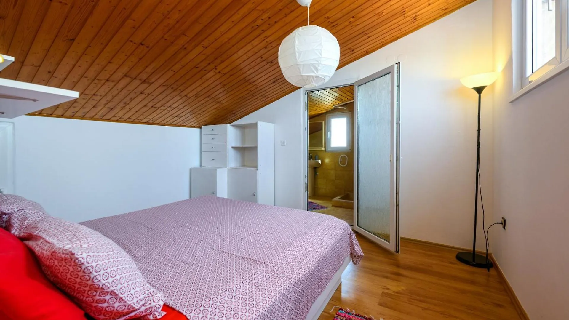 Poolside City Apartments Pula - Pool & Gym
