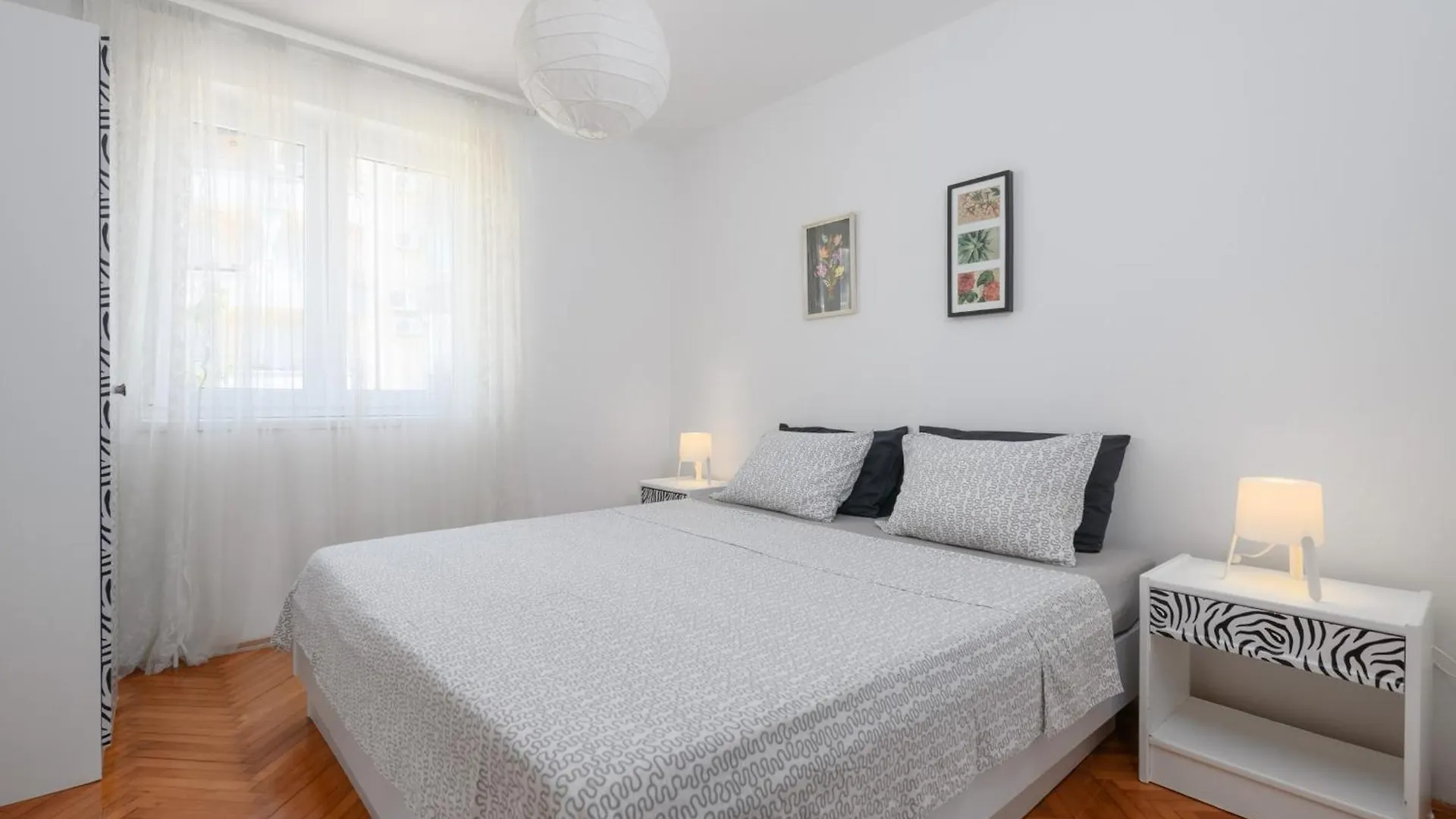 Poolside City Apartments Pula - Pool & Gym