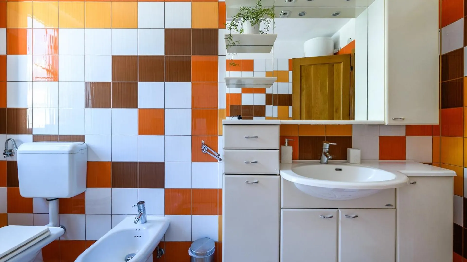 Poolside City Apartments Pula - Pool & Gym
